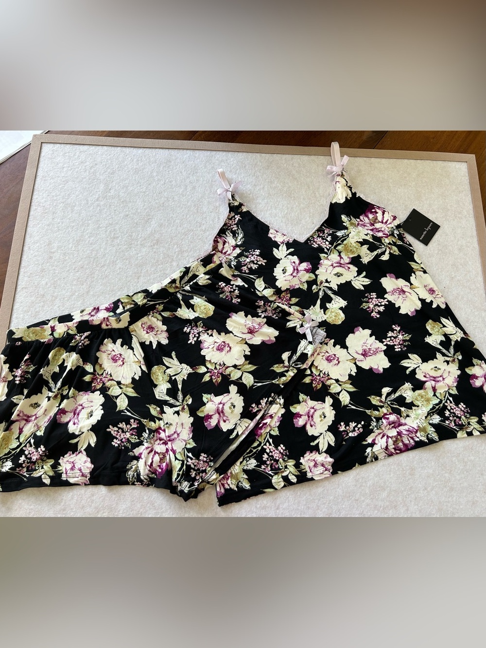 Nanette Lepore Black Floral PJ’s•Laced Trim Cami & Shorts•Light Pink Bow•Size 1X